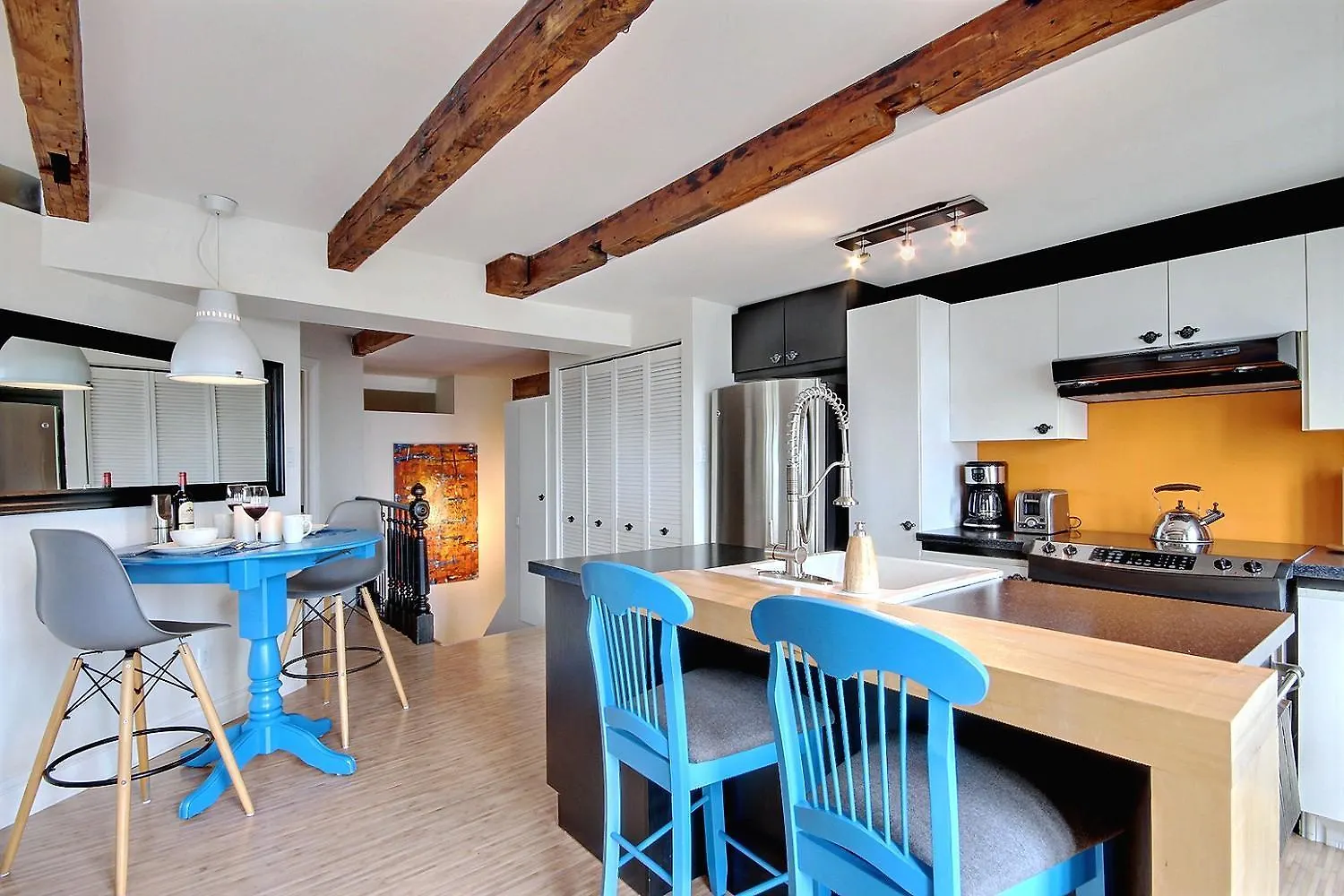 Apartment Amazing Private Rooftop And Central Location Québec