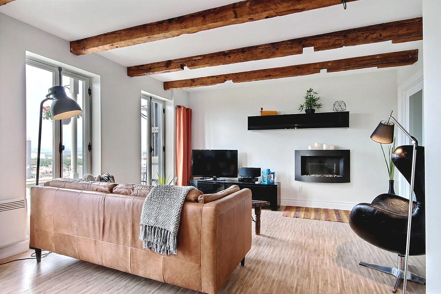 Amazing Private Rooftop And Central Location Québec Apartment