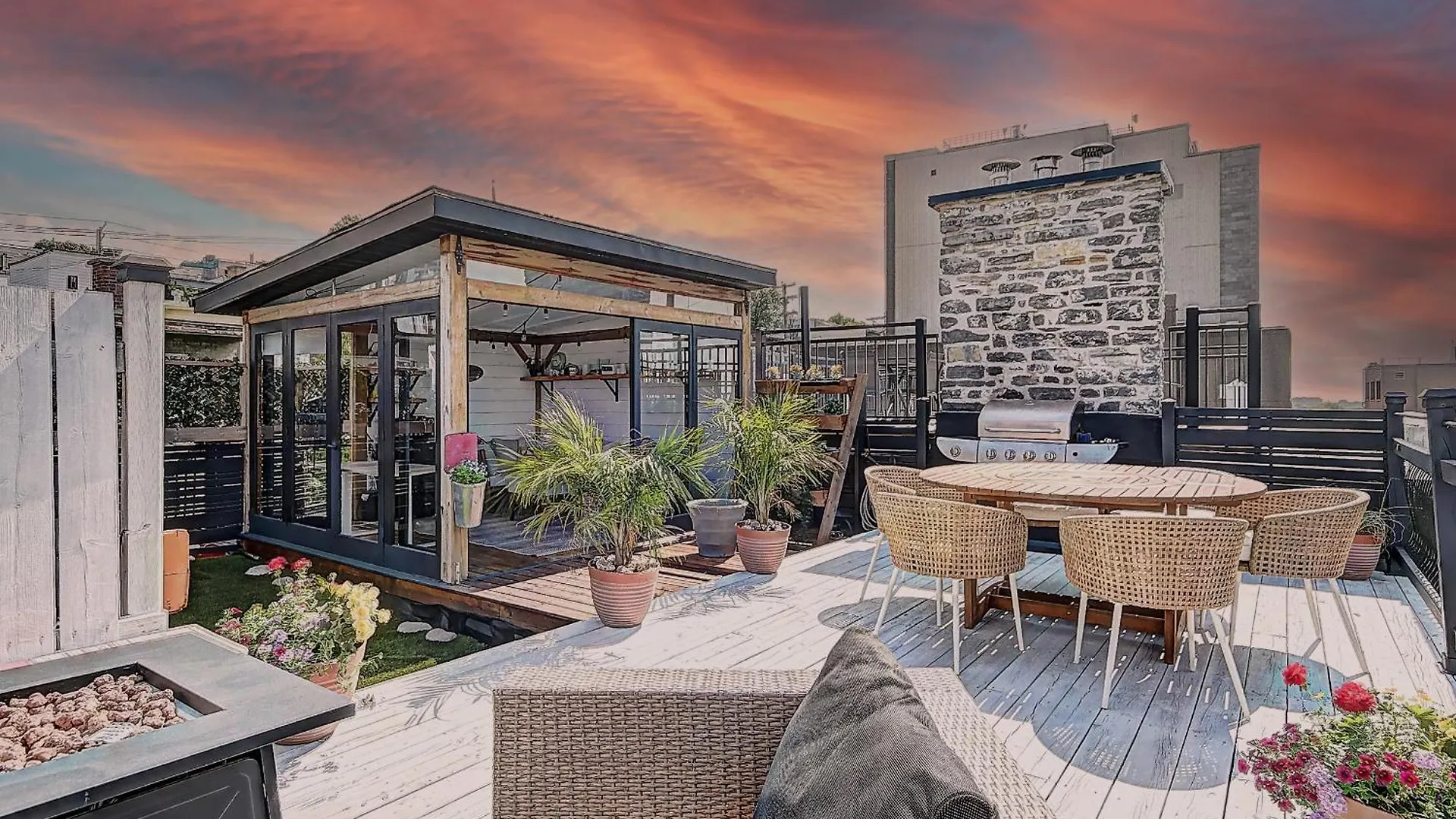 Amazing Private Rooftop And Central Location Québec Kanada